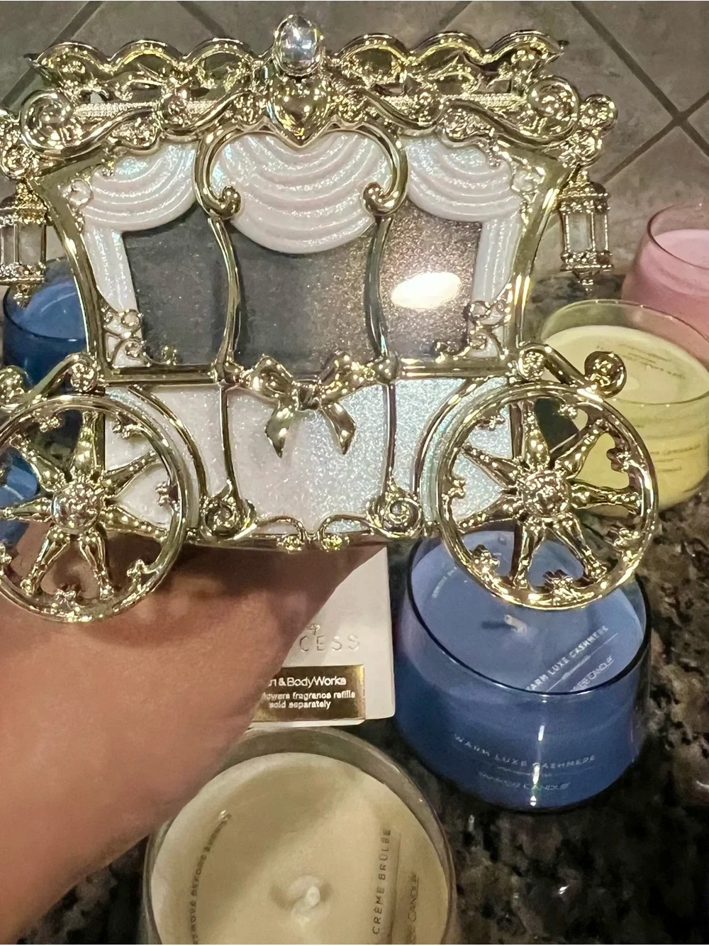 Bath & Body Works Gold Carriage Nightlight Wall Plug